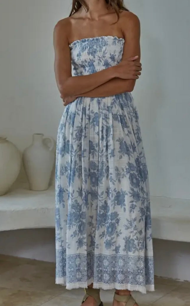 SMOCKED STRAPLESS DRESS – Moe Momentum Clothing