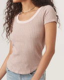 JULIE SCOOP TEE