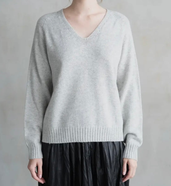 VNECK LONG SLEEVE SWEATER