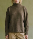 RELAXED TURTLE NECK