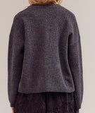 DAILY VNECK SWEATER